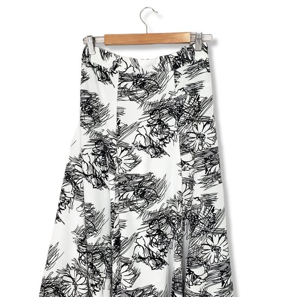 Vintage Berek Travelsmith White and Black Patterned Midi Skirt Size Small - Picture 2 of 7